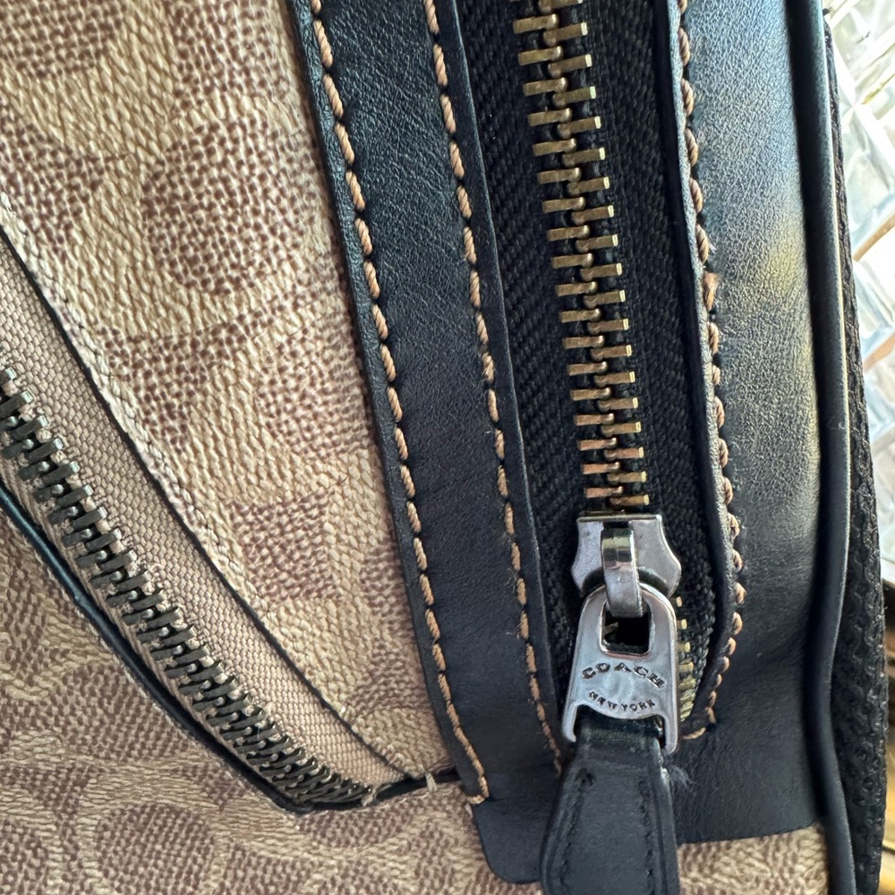Coach Academy Backpack In Signature Canvas - Picture 5 of 13